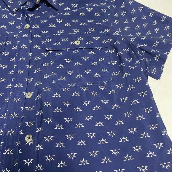 Eddie Bauer Men’s Large Blue Star Print Short Sleeve Button Down Shirt - Picture 5 of 8